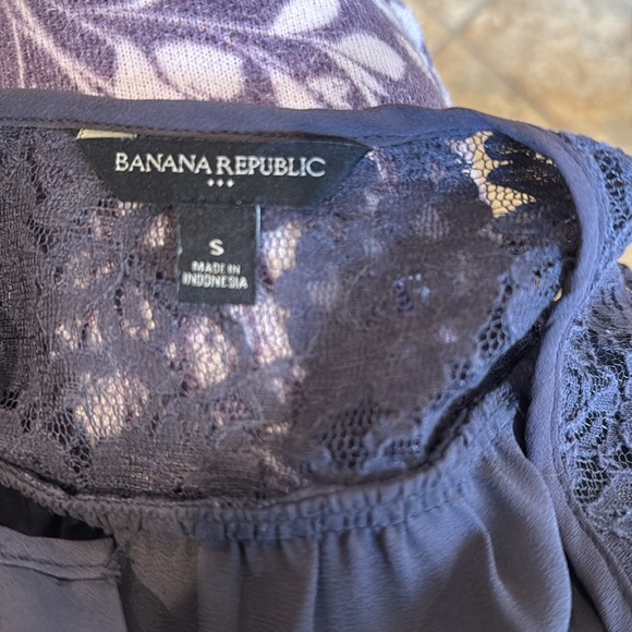 Banana Republic blouse - Picture 6 of 7